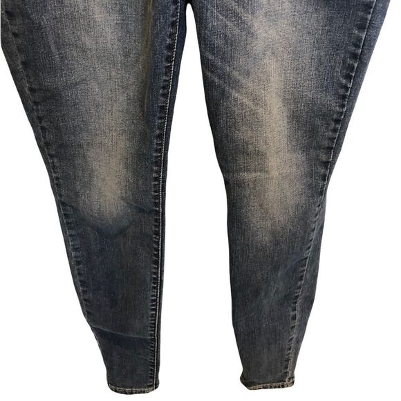 Levis Signature Gold Mid Rise Skinny Jeans 4L - Picture 3 of 10